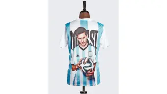 Argentina  jerseys sell out ahead of WC finalAhmedabad fans scramble for colours ahead of FIFA World Cup final; most return empty-handed