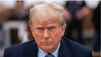 Trump Signs Lindsey Graham Act: ट्रंप ने लिंडसे ग्राहम एक्ट पर किए दस्तखत, क्या रूस से कच्चा तेल लेने वाले भारत पर भी लगाएंगे 100 फीसदी टैरिफ?