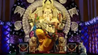 લાલબાગચા રાજાના દરબારમાં દાનનો વરસાદ: દાનપેટી ખોલતા જ મળ્યા સોના-ચાંદીના દાગીના, ભક્તે અર્પણ કરી અમેરિકન ડોલરની માળા