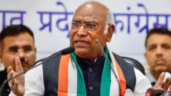 'मोदी सरकारने संपूर्ण पिढीचे भविष्य धोक्यात आणले'; मल्लिकार्जुन खर्गेंची टीका