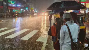 ചൊവ്വാഴ്ചവരെ മഴയ്ക്ക് മുന്നറിയിപ്പ്; കാറ്റിനും ഇടിമിന്നലിനും സാധ്യത, യെല്ലോ അലേര്‍ട്ട് പ്രാഖ്യാപിച്ചു