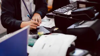 Banks to remain open on Sunday in view of three day strike