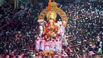 Lalbaugcha Raja : लालबाग के राजा के दर्शन करने गया था युवक, वापस नहीं लौटा; जयदीप नेमाड़े की मौत से परिवार में मातम!