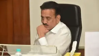 Girish Mahajan Fake AI Photo : मंत्री गिरीश महाजन यांचे बनावट एआय फोटो व्हायरल करणारा गजाआड; नाशिक सायबर पोलिसांची मोठी कारवाई!