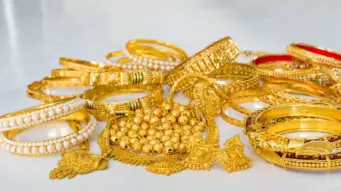 Kerala Gold Rate: സ്വര്‍ണവിലയില്‍ രക്ഷയില്ല, വീണ്ടും കുതിപ്പ്; പൊന്ന് വാങ്ങാന്‍ ഇനിയും കാത്തിരിക്കാം