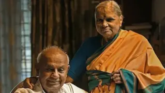 Former PM HD Deve Gowda's Wife Chennamma Passes Away
