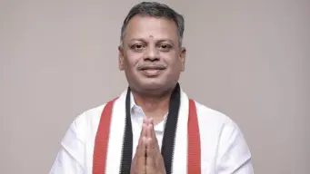 விஜய்க்கு எதிராக போட்டியிட்ட அதிமுக வேட்பாளர் ராஜசேகரன் தவெகவில் இணைந்தார்