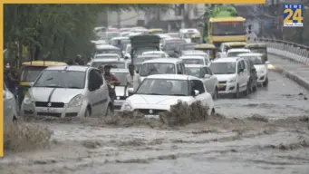 Delhi-NCR rain havoc: Red alert issued as heavy showers lash Delhi, Noida; WFH advisory for Gurugram, IMD warns of.; Check full forecast
