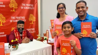 दलाई लामा और मलाला जैसी हस्तियों की सूची में शामिल हुआ राजस्थान का नाम, डॉ. ईशान शिवानंद की किताब को मिला अमेरिका का प्रतिष्ठित नॉटिलस गोल्ड अवार्ड