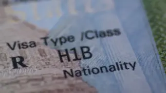 H-1B Visa Fees Extension: एच-1बी वीजा का आवेदन करने वाले भारतीयों को ट्रंप ने फिर दिया झटका, और एक साल तक 1 लाख डॉलर फीस लेने का आदेश