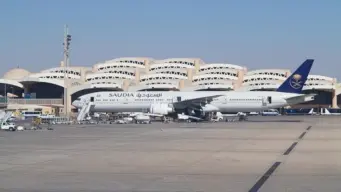 Riyadh Explosion : रियाद में धमाके जैसी आवाज के बाद मचा हड़कंप, एयरपोर्ट के पास आग; उड़ानों पर पड़ा असर !