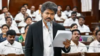 സര്‍ക്കാര്‍ ആശുപത്രിയില്‍ ജനിക്കുന്ന കുഞ്ഞുങ്ങള്‍ക്ക് ഒരു ഗ്രാം സ്വര്‍ണം;തായ്മാമൻ തങ്ക മോതിരം പദ്ധതി ഉദ്ഘാടനം മാറ്റിവെച്ചു; മുഖ്യമന്ത്രി വിജയ് ലണ്ടനില്‍ പോകുന്നു