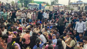 LPU Students Ransack University Premises, Block NH-44 Over Alleged Rape of a Student in Hostel