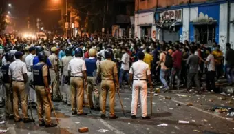जादवपुर में कई राजनीतिक दफ्तरों में तोड़फोड़, TMC नेता के घर पर भी हमला