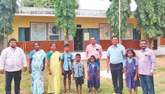 school reopen ಬೀಗ ಹಾಕಿದ್ದ ಸರ್ಕಾರಿ ಶಾಲೆ ಮತ್ತೆ ಶುರು
