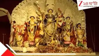 বাংলার শিল্পীরা ২ মাস দিল্লিতে! বানিয়েছেন ১২ ফুটের প্রতিমা, 'ছোট কলকাতা'য় ভোগ খান রোজ ১০০০০