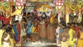 Adhara Pana: ଭାଙ୍ଗିଲା ଅଧରପଣା ହାଣ୍ଡି