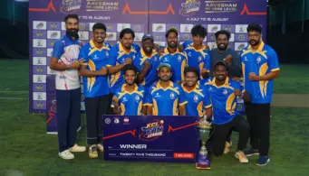 തകര്പ്പൻ ബാറ്റിങ്...മാസ്സ് ബൗളിങ്! ലോര്ഡ്സിനെ തവിടുപൊടിയാക്കി ലെജൻഡ്സ് പൊന്നൂക്കര; തൃശൂര് കെസിഎല് ഫാൻ ലീഗ് കിരീടം പൊന്നൂക്കരയ്ക്ക്; ഗ്രൗണ്ടില് സിക്സര് മഴ തീര്ത്ത് സനൂപും വിഷ്ണുവും