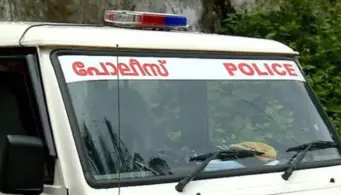ബന്ധുവിനെതിരെ പീഡന പരാതി നല്‍കിയതിന്റെ പക, എട്ടുവയസുകാരനെ 21 വയസുകാരി പീഡിപ്പിച്ചെന്ന് കാട്ടി മാതാവ് നല്‍കിയത് വ്യാജ പരാതി, കള്ളം പൊളിച്ചത് മൊഴികളിലെ വൈരുധ്യം