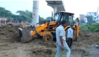 100-Year-Old Graveyard Bulldozed by Kanpur Development Authority