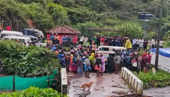 ഇടുക്കി വട്ടവടയില്‍ മണ്ണിടിച്ചില്‍, ഷെഡിന് മുകളിലേക്ക് മണ്ണ് വീണ് രണ്ടുപേര്‍ മരിച്ചു