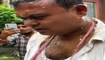 ଯୌନ ନିର୍ଯାତନା ଅଭିଯୋଗରେ ଅଧ୍ୟାପକଙ୍କୁ ଜୋତାମାଳ ପିନ୍ଧାଇ କ୍ୟାମ୍ପସରେ ବୁଲାଇଲେ ଛାତ୍ରଛାତ୍ରୀ