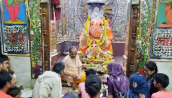 Ganesh Utsav Vidisha: बंटी नगर में सजी 'गोकुलधाम सोसाइटी' की अनोखी झांकी; सिद्ध गणेश मंदिर में लगी भक्तों की कतार