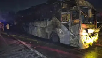 तुम्हाला मरायचे असेल तर मरा, बस थांबणार नाही; बस चालकाच्या अरेरावीनंतर बसमधील ९ प्रवाशांचा होरपळून मृत्यू.