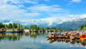 6 Famous Lakes You Can Visit In Jammu And Kashmir