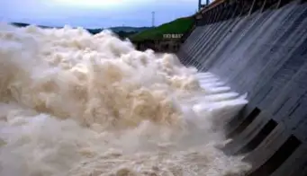 ଖୋଲିଲା ହୀରାକୁଦର ଆଉ ୪ଟି ଗେଟ୍