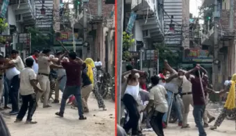 दिल्ली में पुलिसकर्मियों पर हमला, आंख में मिर्च पाउडर डालकर ईंट-डंडों से पीटा