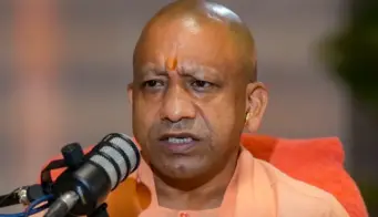 UP में बड़ा प्रशासनिक फेरबदल, 17 IAS अधिकारियों के बदले पद; कमिश्नर से लेकर जल निगम तक कई विभागों में बदलाव