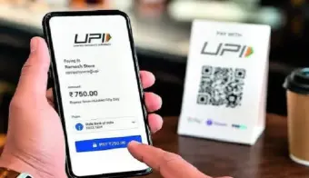 യുപിഐ ഇടപാടുകള്‍ക്ക് ചാര്‍ജ് ഈടാക്കുമെന്ന് വ്യാജ പ്രചാരണം ; ജനങ്ങളെ പരിഭ്രാന്തരാക്കി കോണ്‍ഗ്രസ് , ഇടത് സംഘങ്ങള്‍