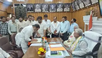 प्रशांत किशोर ने बांकीपुर विधायक के रूप में ली शपथ, बोले- 'मेरे लिए बहुत बड़ी जिम्मेदारी'