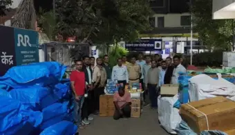 समृद्धी महामार्ग ते पुण्यापर्यंत ६ तास पाठलाग करून १.१३ कोटींचा गुटखा एफडीएकडून जप्त.