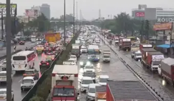 Gurugram Rain News Update: गुरुग्राम में बारिश ने मचाई आफत! NH-48 धंसा एक हिस्सा, 10 KM लंबे जाम में घंटों फंसे हजारों लोग