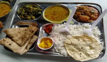 BREAKING : ಶಿವಮೊಗ್ಗದಲ್ಲಿ  ಹಾಸ್ಟೆಲ್‌ನಲ್ಲಿ ಕಲುಷಿತ ಆಹಾರ ಸೇವಿಸಿ 60ಕ್ಕೂ ಹೆಚ್ಚು ಮಕ್ಕಳು ಅಸ್ವಸ್ಥ : ಆಸ್ಪತ್ರೆಗೆ ದಾಖಲು!