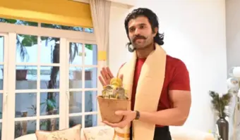 Vijay Deverakonda urges clay idols for pollution-free Ganesh Chaturthi