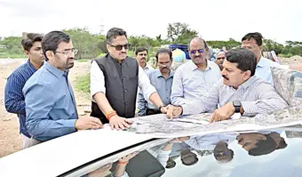چیف سکریٹری سنجے جاجو نے موسیٰ ندی ترقیاتی پراجکٹ کے پہلے مرحلہ کا معائنہ کیا