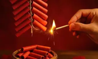 'బాణసంచాపై పూర్తి నిషేధం విధించలేం'.. దీపావళికి ముందు సుప్రీం నిర్ణయం