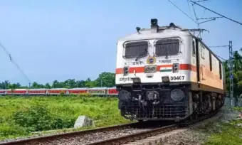Telangana: Alert Loco Pilot Prevents Rail Accident, Drowsy Gateman Faces Action