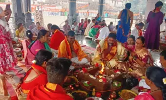 Bodhan: వినాయక మండపాల వద్ద ప్రత్యేక పూజలు, హోమాలు