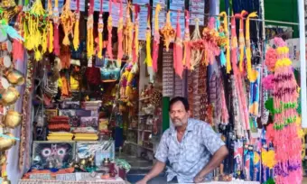 ଆଗକୁ ରାକ୍ଷୀପୂର୍ଣ୍ଣିମା: ଡିଜାଟାଲ୍ ଯୁଗରେ ବି ଲୋକଙ୍କ ଭରସା ପାଲଟିଛି ଭାରତୀୟ ଡାକସେବା