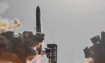 SpaceX Starship's flight test 13 success; aims to land humans on Moon