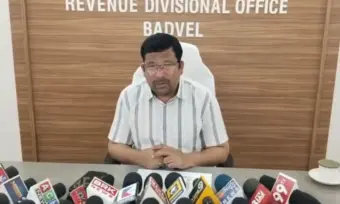 Badvel: ఓటర్ల నమోదుపై ఆందోళన వద్దు.. బద్వేల్ ఆర్డీఓ