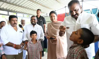 Karimnagar: జాతీయ నులిపురుగుల నిర్మూలన దినోత్సవం.. చిన్నారులకు మాత్రలు