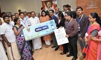 നോര്‍ക്ക കെയര്‍ പ്ലസ് രണ്ടാംഘട്ട എന്‍റോള്‍മെന്റിന് തുടക്കമായി; ഉദ്ഘാടനം മുഖ്യമന്ത്രി നിര്‍വ്വഹിച്ചു