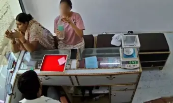 Acid Accident : వాటర్ అనుకుని యాసిడ్ తాగిన మహిళ.. పరిస్థితి విషమం..?