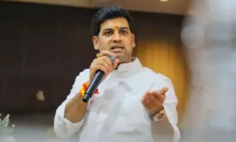 പുതിയ വിദ്യാഭ്യാസ മന്ത്രി സ്ഥാനത്തേക്ക് ഡോ. ശ്രീകാന്ത് ഷിൻഡെക്ക് സാധ്യത ; ക്യാബിനറ്റ് പുനഃസംഘടനയും ഉണ്ടാകും