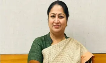 কেজরিওয়ালের পর SIR নোটিস রেখা গুপ্তকেও! দিল্লিতে ৩৩ লক্ষ ভোটার নজরে